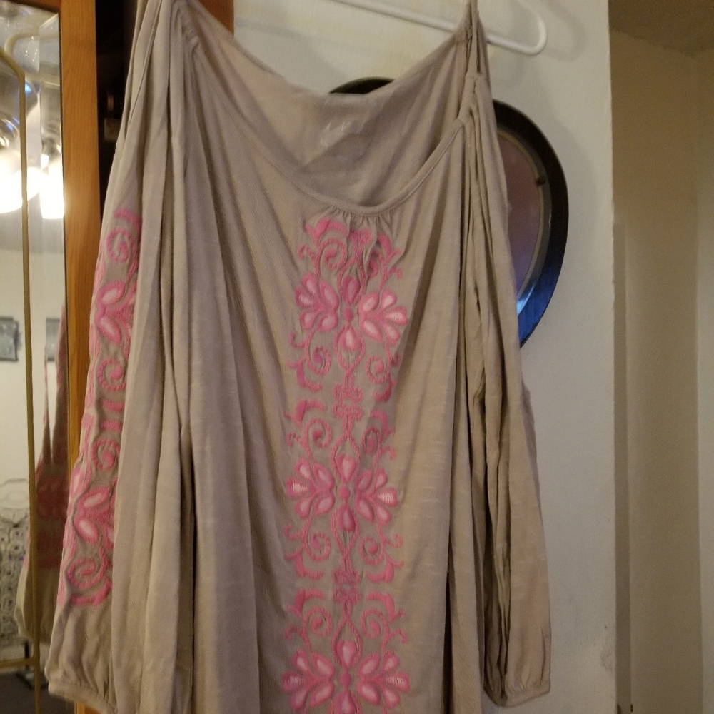 Inc women's top size L